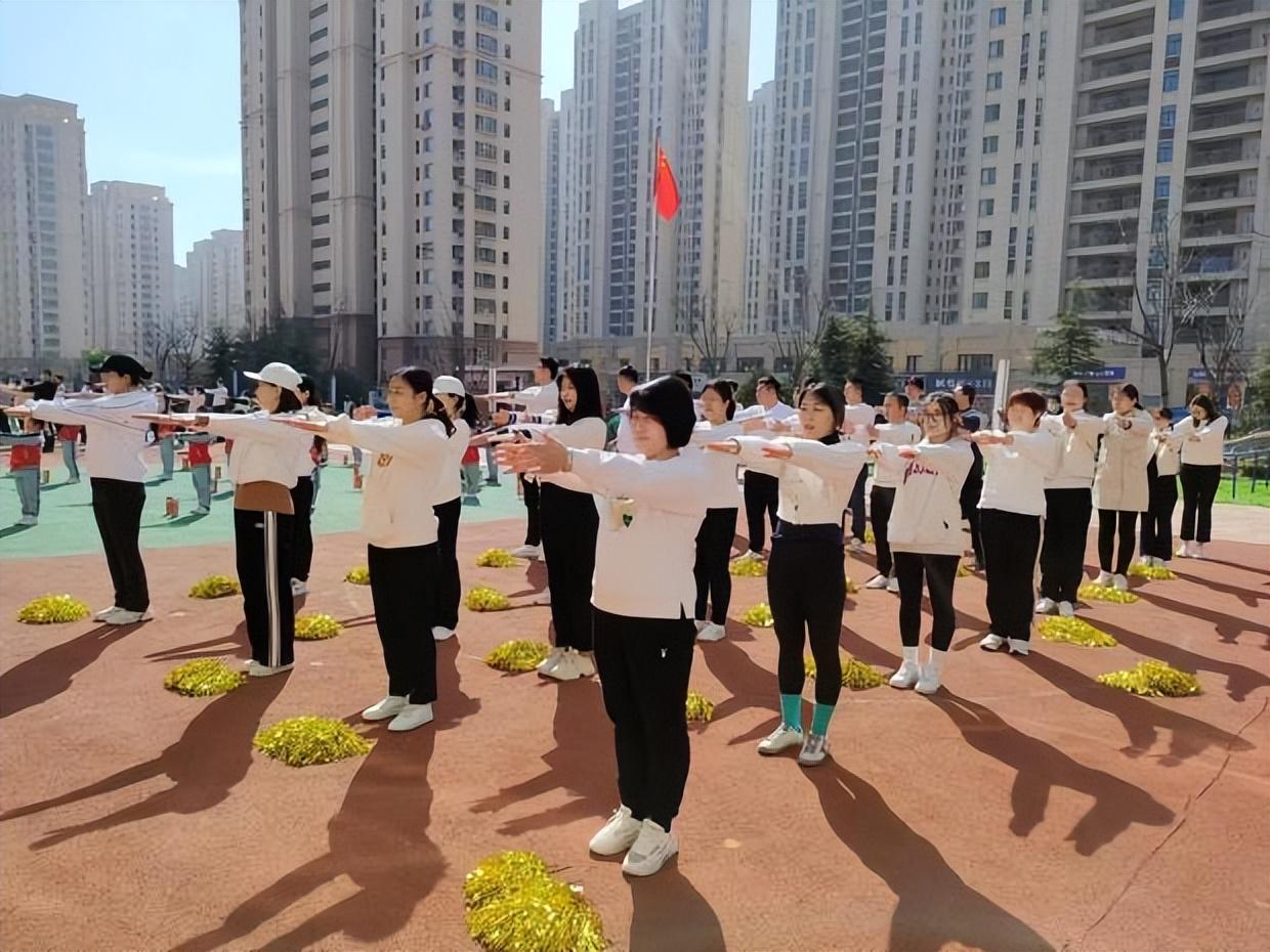 最新幼儿园搏击操大班步骤指南与操作教程