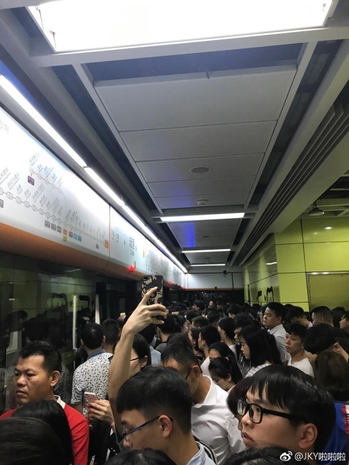 南京地铁三号线最新微博更新及动态