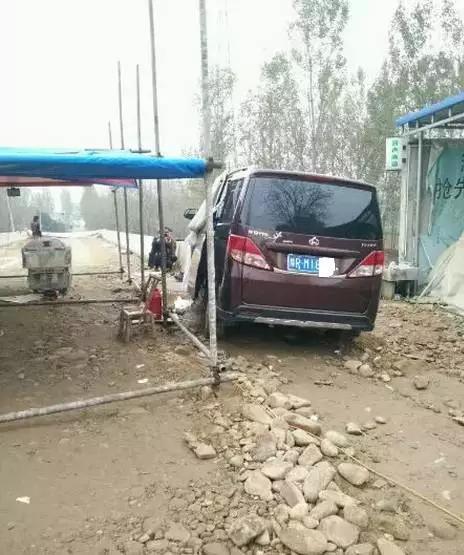 番禺最新车祸背后的故事，自然美景之旅揭示的启示